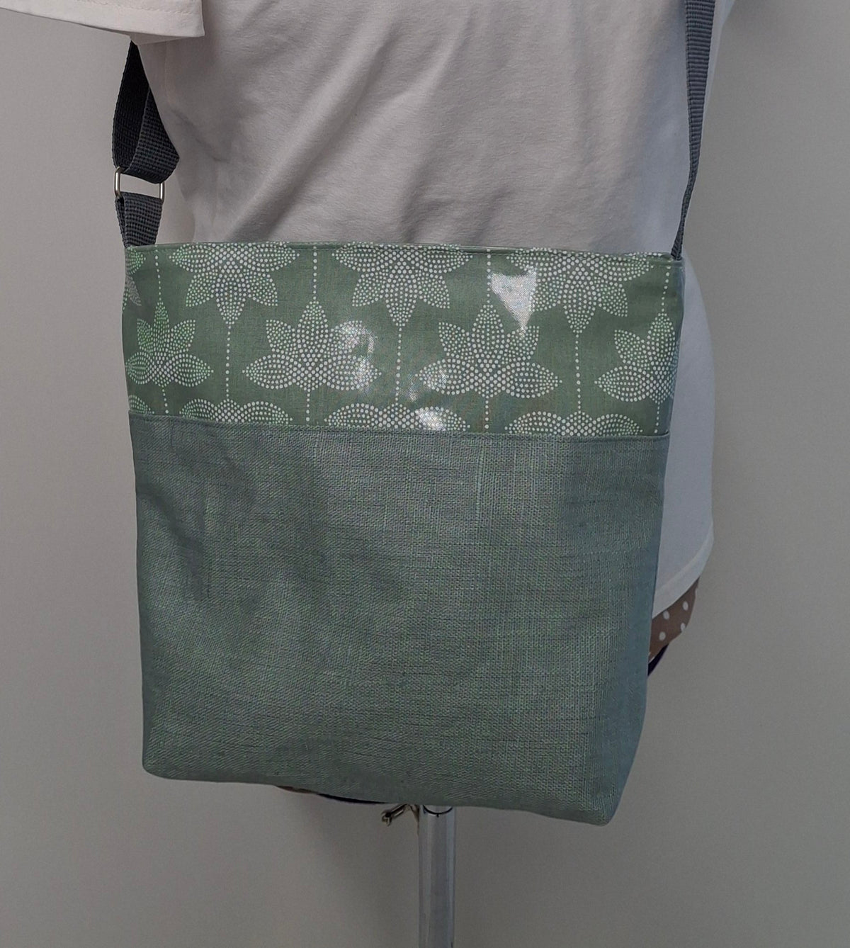 Tasche grün Lotus klein