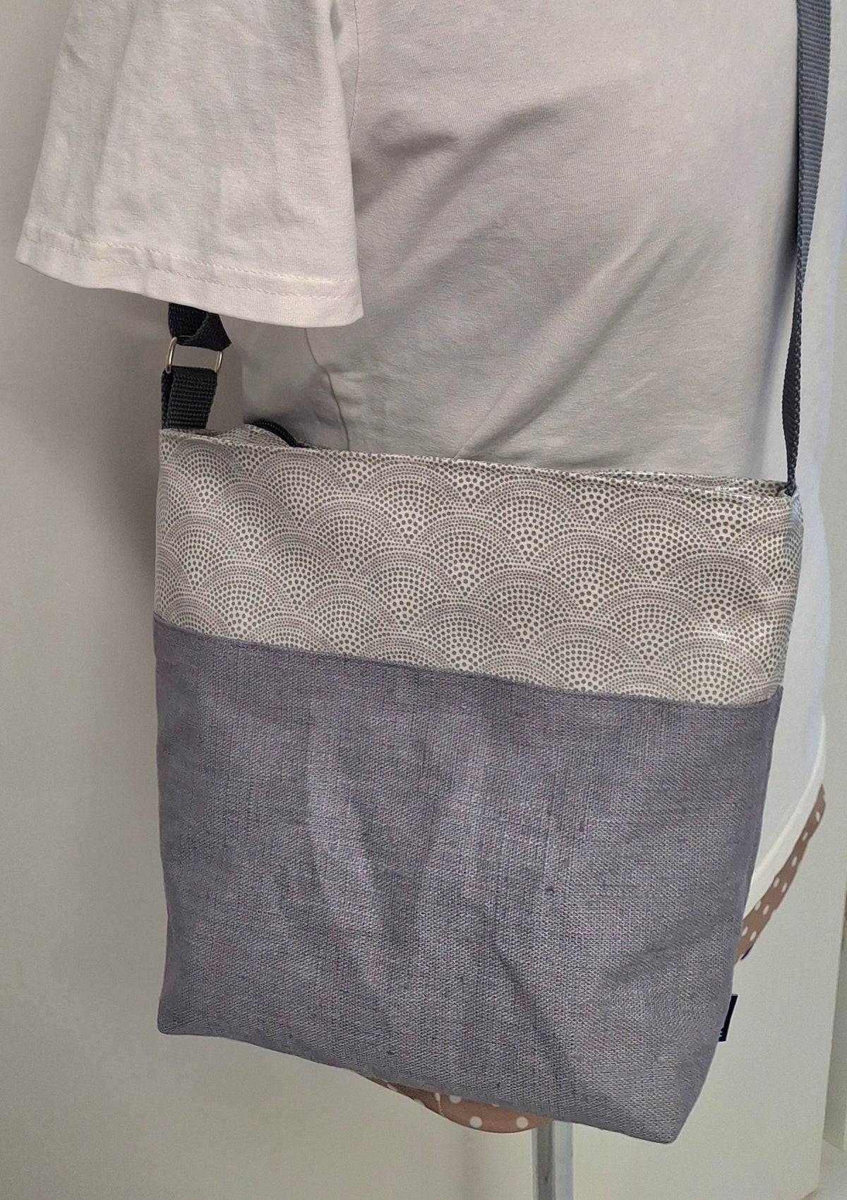 Tasche grau klein