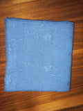 Nuschi 60x60cm - gestickte Blumen blau