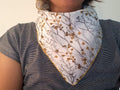 Nuschi 60x60cm - Blumenranken ocker