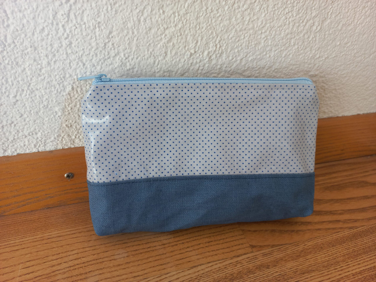 Necessaire Punkte hellblau