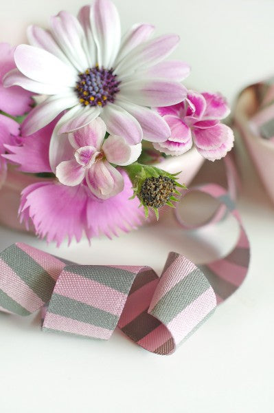 Doppelseitiges Ringel-Webband rosa-grau