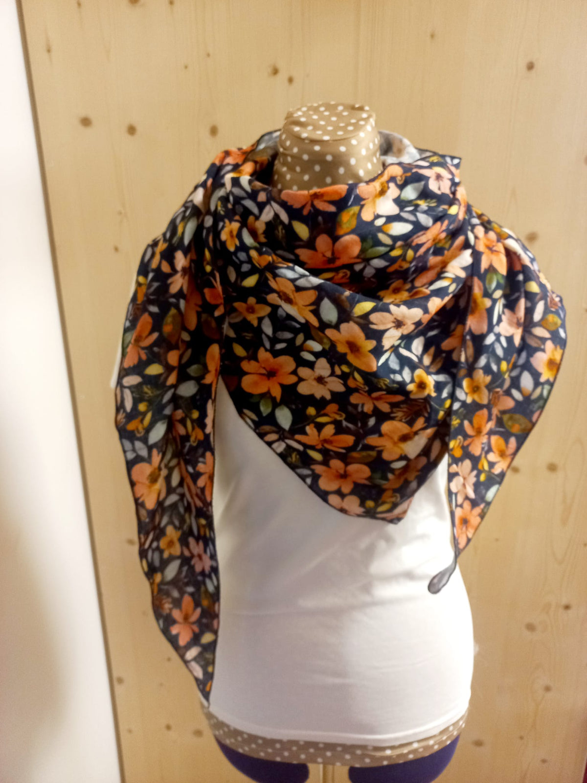 Musselin Dreiecksschal grosse Blumen