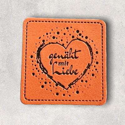 Kunstlederlabel genäht mit Liebe