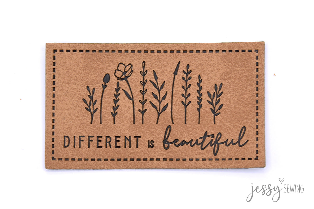 Kunstlederlabel Different ist beautiful
