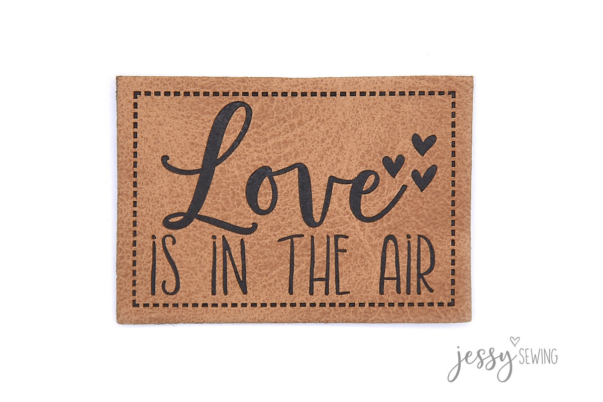 Kunstlederlabel Love is in the air